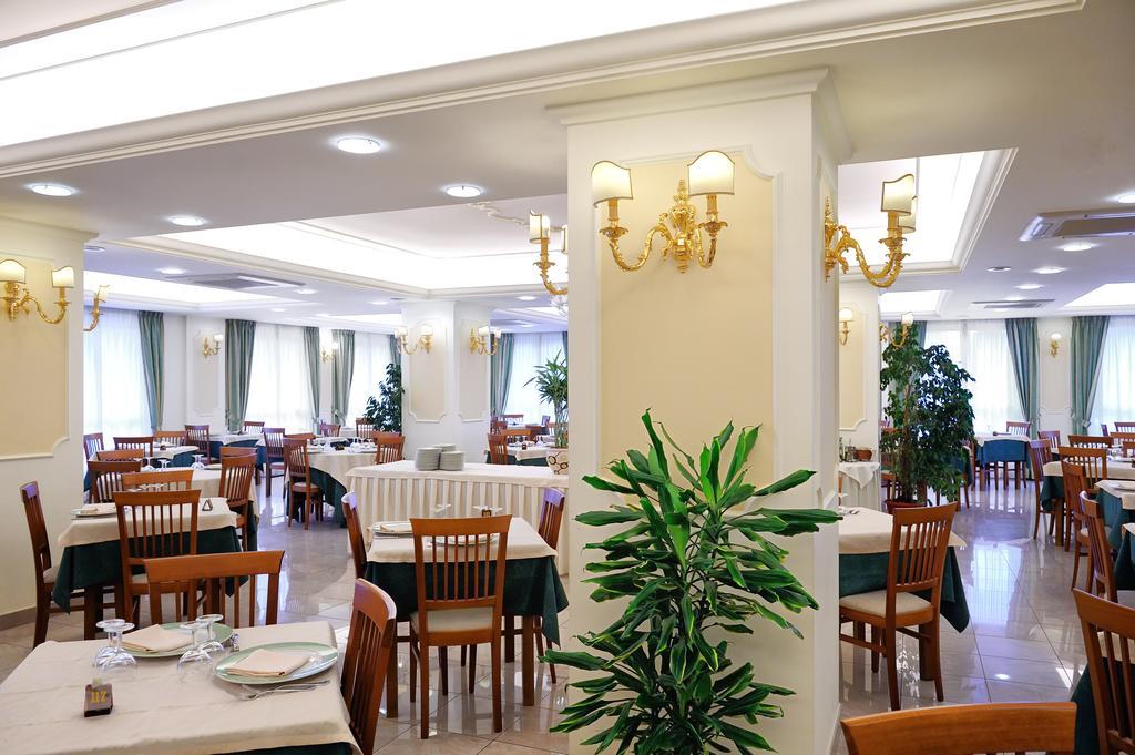 Hotel Benessere Villa Fiorita Colfiorito Eksteriør billede